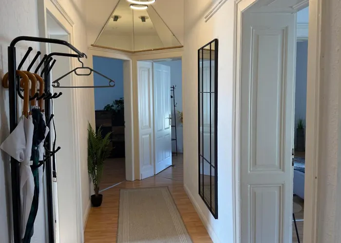 Schoenes In Der Naehe Vom Hauptbahnhof *