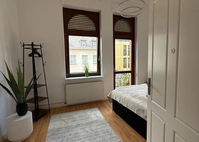 Schoenes In Der Naehe Vom Hauptbahnhof * Coblenza